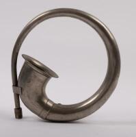 HORN: A curved horn, 23cm wide, rubber bulb missing