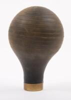 HORN BULB: A rubber horn bulb, 17cm high, approx 11cm wide