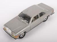 ROLLS-ROYCE: A 1:22&nbsp;scale Burago Rolls-Royce Camargue&nbsp;model&nbsp;
