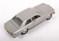 ROLLS-ROYCE: A 1:22&nbsp;scale Burago Rolls-Royce Camargue&nbsp;model&nbsp; - 2