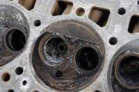ROLLS ROYCE: A pair of blank engine heads to suit a circa 1970s Rolls Royce Silver Shadow 6.7 litre V8 engine - 13