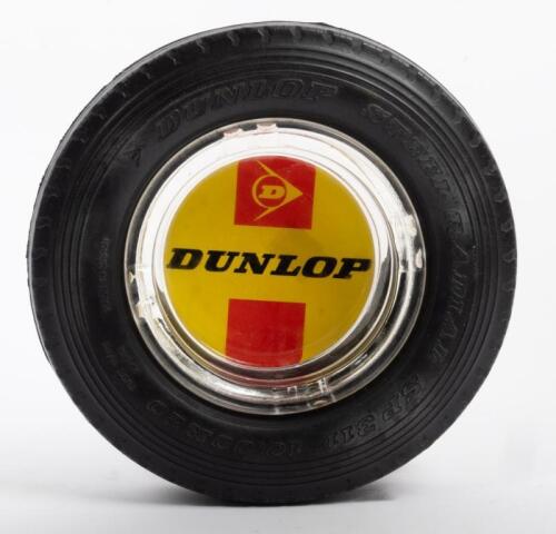 68 · NOVELTY ASHTRAY: A Dunlop Tyres novelty ashtray, 20cm in diameter