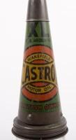 CASTROL: An original glass one imperial pint Castrol Wakefield bottle with early riveted Castrol Wakefield 'XL Medium Heavy' tin top with dust cap - 2