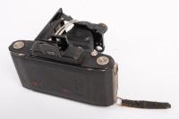 ZEISS IKON: An early Zeiss Ikon Super Ikonta film camera, within leather case - 4