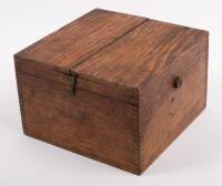 COMPASS: An c1940s&nbsp;Henry Browne & Sons - Barking & London nautical ships compass mounted&nbsp;within timber case - 3