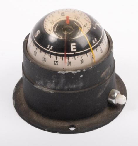 COMPASS: A 'regular readings' Japanese made compass 'Pat No.237031' 10cm diameter overall, approx 9cm high