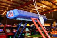 'Fast Track' SAM 2-player&nbsp;air hockey table with metal&nbsp;perforated top - 7