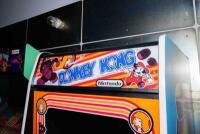 'Donkey Kong' Nintendo American dedicated upright cabinet - 3