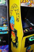 'Pac-Man' Midway&nbsp;American dedicated upright cabinet - 4