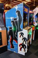 Iconic&nbsp;'Space Invaders' Midway's upright dedicated American cabinet - 5