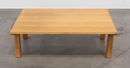 15B · TABLE: An elegant small coffee table, believed to be made from oak, 40cm high, 120cm wide, 80cm deep