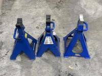 JACK STANDS: Three jack stands including a&nbsp;pair of 4000kg weight rated jack stands, approximately 40cm high lowered, 63cm raised, and one Kinchrome jack stand of similar size.