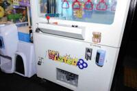 'Key Master' 900 x 900 redemption machine,&nbsp;prizes included may not represent photos by the close of the auction - 3