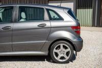 2010 Mercedes-Benz B200 Hatchback [Location: Sydney] - 36