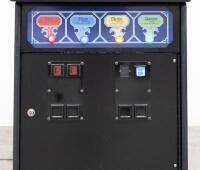 'Gauntlet' Atari dedicated LAI cabinet, the&nbsp;metalwork is all original, original metal control panel brand new overlay installed [Location: Dingley Village] - 4