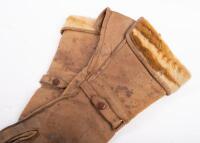 GLOVES: Two pairs of circa 1940s / 1950s leather motorcycle gloves - 2