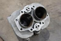TRIUMPH: A Triumph 1944 aircraft generator and engine parts to assemble a Grand Prix replica - 5