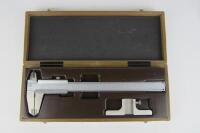 MEASURING DEVICES: Five high-quality measuring devices - 6