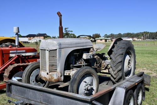 5 · Ferguson TE20 Tractor - AMENDED