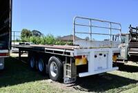 Tri-axle Flatbed Trailer - 3