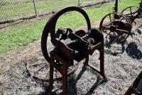 A Pair of Vintage Chaff Cutters - 8