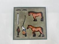 BRITAINS: A Britains Home Farm series 8704 forge set, complete with original packaging - 2