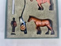 BRITAINS: A Britains Home Farm series 8704 forge set, complete with original packaging - 4