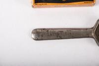 HARLEY-DAVIDSON: A group of three Harley-Davidson items - 3