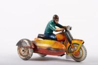 MOTORCYCLE: A c1950s USSR made wind up tin toy motorcycle with side car, 22cm long - 3