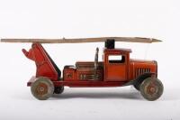 METTOY: An excellent original c1940s English&nbsp;Metoy fixed key clockwork tin plate fire engine, approximately 30cm - 9