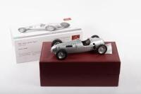 AUTO UNION: A highly detailed CMC 1:18 scale Auto Union Typ C 1936-1937, boxed item No.M-034