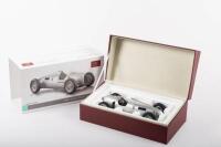 AUTO UNION: A highly detailed CMC 1:18 scale Auto Union Typ C 1936-1937, boxed item No.M-034 - 3