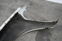 911 GUARDS: A pair of 1967-73 Porsche 911 front guards, white paintwork, some marks evident - 18