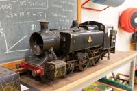 An impressive live steam locomotive, early to mid 20th century, 37 cm high, 90 cm long, gauge width 15cm - 2