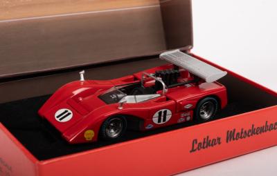 MCLAREN M8B: A GMP 1:43 scale McLaren M8B low wing model, driven