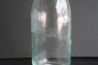 CALTEX: An original embossed Caltex one quart glass oil bottle&nbsp; - 7