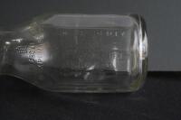 CASTROL: An original embossed Castrol Wakefield one imperial quart glass oil bottle&nbsp; - 5