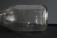CASTROL: An original embossed Castrol Wakefield one imperial quart glass oil bottle&nbsp; - 6