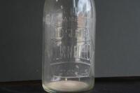 GOLDEN FLEECE: An original embossed Golden Fleece 'Hex Logo' one imperial quart glass oil bottle - 2