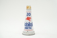 MOBIL: An original Mobiloil '20' 'Arctic' tin top pourer with dust cap&nbsp;