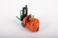 DINKY TOYS: A mid 1950s Dinky Toys No.401 Coventry Climax Fork Lift Truck in orange with green forks, within original box - 2