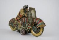 CLOWN: Mettoy UK Clown , fixed key clockwork, 18.5 cms, figure has a solid lead head, c1950 - 4