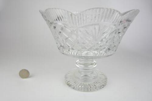 BOWL: A heavy and finely cut crystal footed bowl
