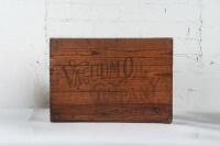 VACUUM OIL: An early Vacuum Oil Company 'Plume Benzine' hardwood crate, 37cm high, 53cm wide - 6