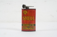 SHELL: A c1930s Shell 'Household Oil' eight fluid ounce oiler