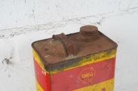 SHELL: A Shell one imperial gallon tin stamped 'Mould Oil' - 8
