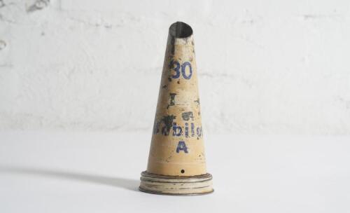 MOBIL: An original tin top Mobiloil 'A' tin top pourer