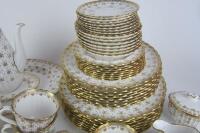 SPODE: A Spode Copeland Fleur de Lis pattern bone china part dinner service - 2