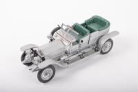 ROLLS ROYCE: A 1:24 scale Franklin Mint 1907 Rolls Royce Silver Ghost, features opening parts, no box