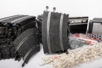 SCALEXTRIC: A large group lot of Scalextric track sections and some accessories such as track guard railing - 4